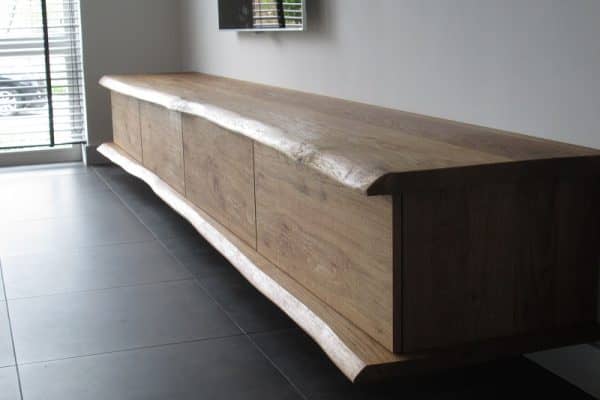 TV meubel van maar liefst 380 cm lang