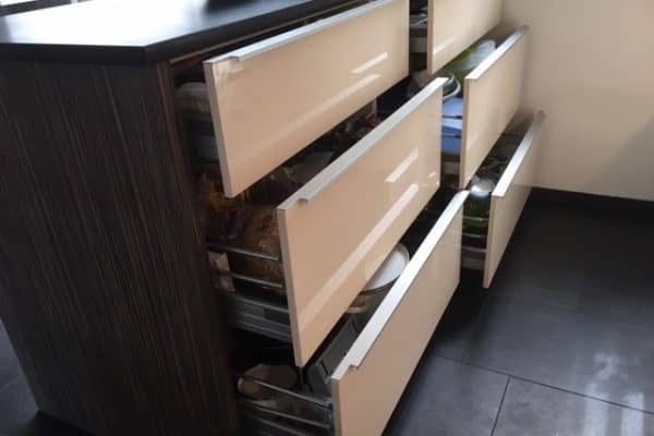 Hoogglans magnolia met wenge