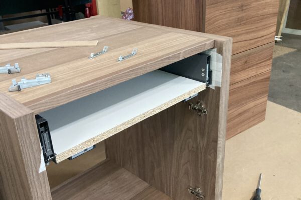 onderkasten gemaakt en lade